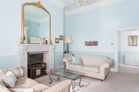 Living Area, Camden Crescent Serviced Apartment, Bath