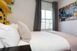 Bedroom, Portobello Road Serviced Accommodation, London