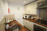 Kitchen, Sun Lane Serviced Apartments, Harpenden