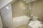 Bathroom, Sun Lane Serviced Apartments, Harpenden