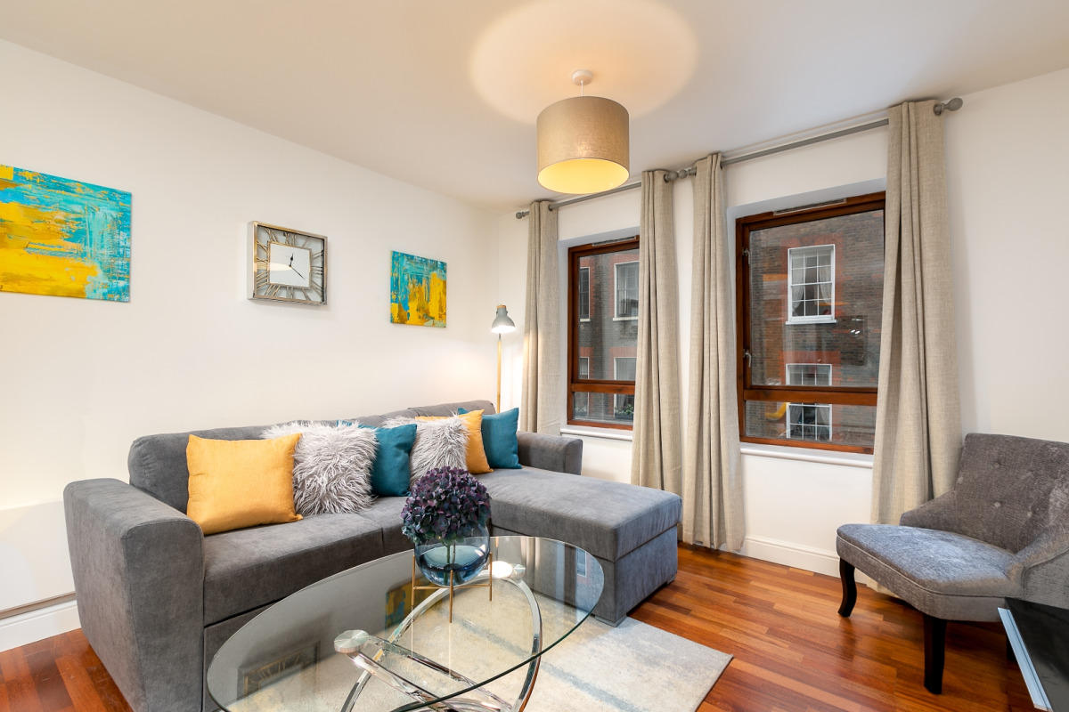 Trafalgar Place Apartment in Trafalgar Square