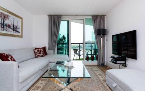 Vauxhall Bridge Apartment