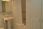 Bathroom,  Ivy Tower Serviced Apartments, New York