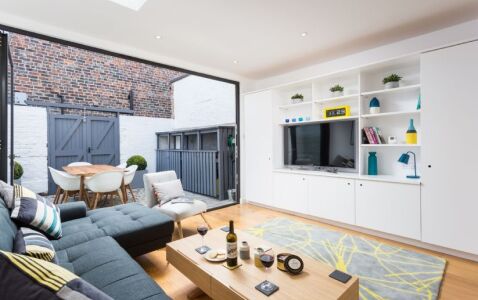 Bishopgate Street Apartment