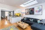 Living and Kitchen Area, Bishopgate Street Serviced Apartment, York