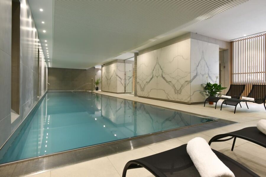 Pool, Martin's All Suites Serviced Accommodation, Louvain-la-Neuve