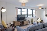 Lounge, Wessex Court Serviced Apartment, Farnborough