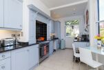 Kitchen, Eton House Serviced Accommodation, East Finchley