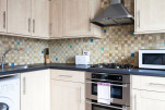 Kitchen, Bedford Hill Serviced Apartment, Balham
