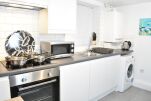 Kitchen, Montpellier Villas Serviced Apartment, Cheltenham