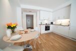 Kitchen and Dining Area , Damsgard Serviced Apartments, Bergen