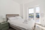 Bedroom, Brookmead Serviced Apartments, Newport