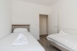 Bedroom, Brookmead Serviced Apartments, Newport