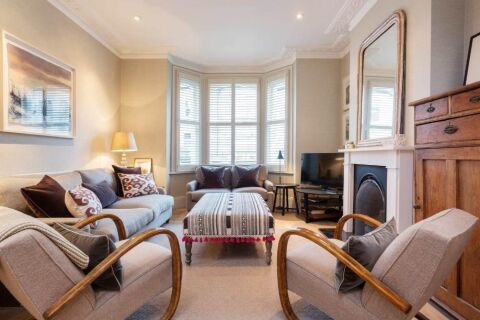 Living Area, Harbut Road Serviced Accommodation, London