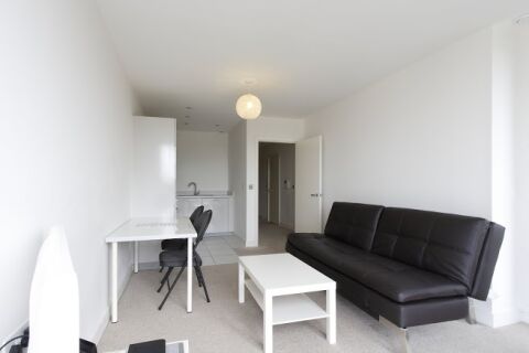 Living Room, KD Tower Serviced Apartments, Hemel Hempstead