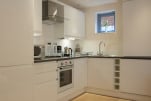 Kitchen, Pringle House Serviced Apartments, Cambridge
