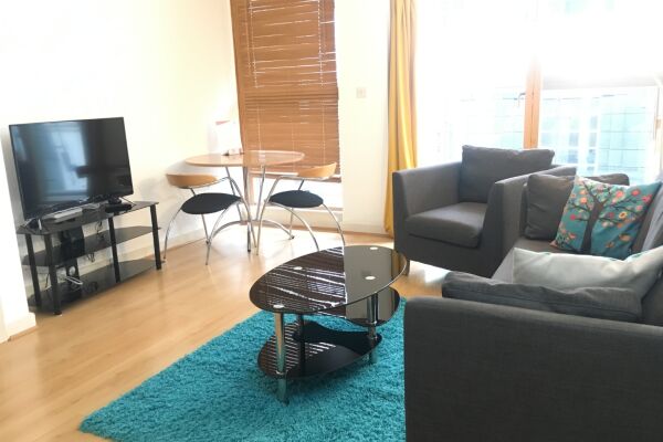 Living Area, Old Street Deluxe Serviced Apartments, London