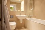 Bathroom, The Vie Serviced Apartments, Cambridge