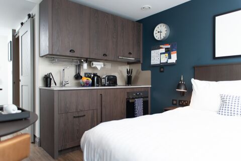 Studio, South Point Suites Serviced Apartments, London