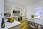 Kitchen, Springfield Serviced Apartments, Claygate, London