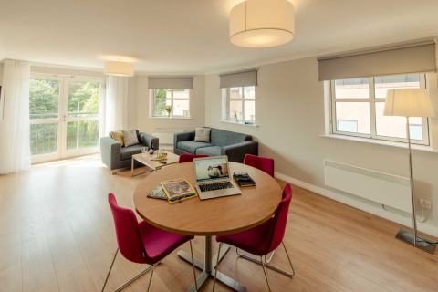 Living and Dining Area, Minster Court Serviced Apartments, Reading