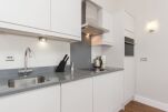 Kitchen, The Dales Serviced Apartments, Cambridge