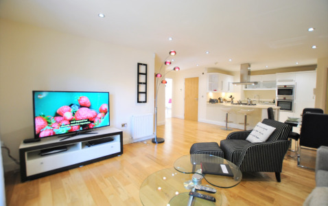 Little Acre Apartment