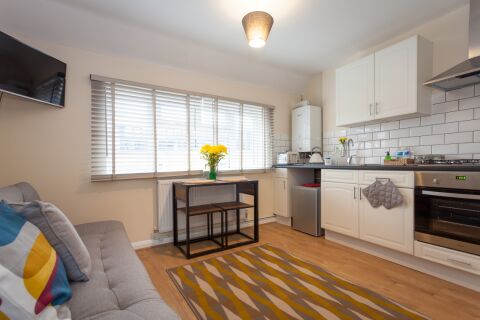 Living Area and Kitchen, Eden Loft Serviced Apartments, High Wycombe
