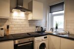 Kitchen, Baron View Serviced Apartment, Paisley