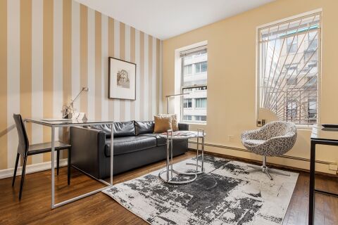 Living Area, 427 East Serviced Apartments, New York