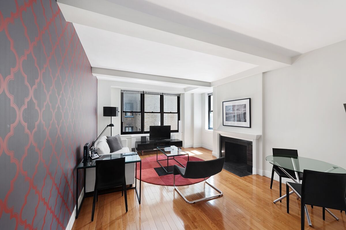 Living Room. 400 East Apartments, Serviced Accommodation, New York
