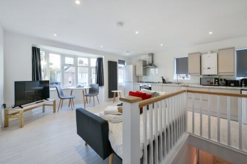 Living area, Lovell Road Serviced Apartments, Cambridge