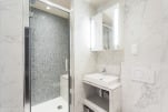 Shower Room, Rue Henri Rochefort Serviced Apartment, Paris