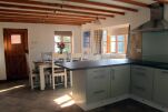 Kitchen, Woodend Cottage Serviced Accommodation, Lichfield