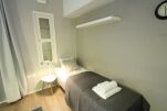 Bed Area, Nordenskioldinkatu Serviced Apartment, Helsinki