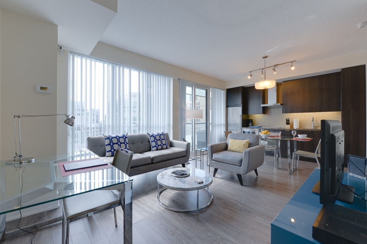 300 Front Apartments in Toronto Situ