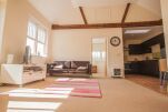 Living Area, Southcourt Serviced Apartment, Worthing