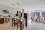 Kitchen and Dining Area, Tenten Wilshire Serviced Accommodation, Los Angeles, California