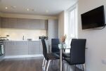 Dining and Kitchen Area, Meade House Serviced Accommodation, Cambridge