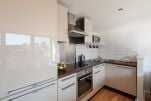 Kitchen, Vienna Serviced Apartments, Glasgow