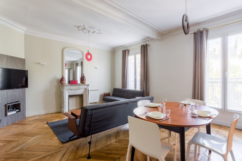 Living Area, Avenue de Villiers Serviced Apartment, Paris