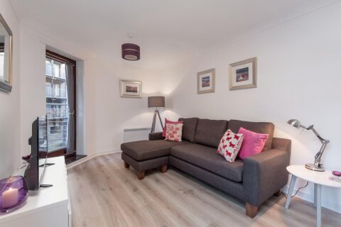 Living Area, Brown Street Serviced Apartment, Glasgow