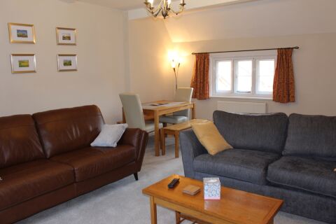 Living and Dining Area, Ashbrook Chilton Serviced Apartments, Chilton