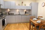 Kitchen/Dining Ingram Serviced Apartment, Glasgow