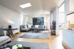 Living area, Place du Trocadéro Serviced Apartments, Paris