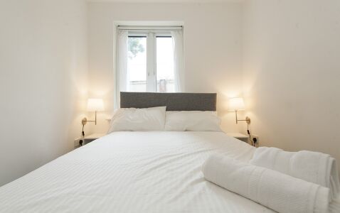 Eastmoreland Court Apartment