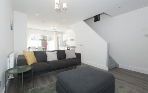 Adelaide House Accommodation