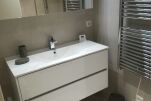 Bathroom, Rue des Grottes Serviced Apartments, Luxembourg