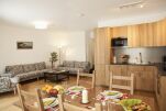 Kitchen and Living Area, Tongesgasse Serviced Apartments, Frankfurt