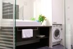 Bathroom, SRS Serviced Apartments,  München, Germany